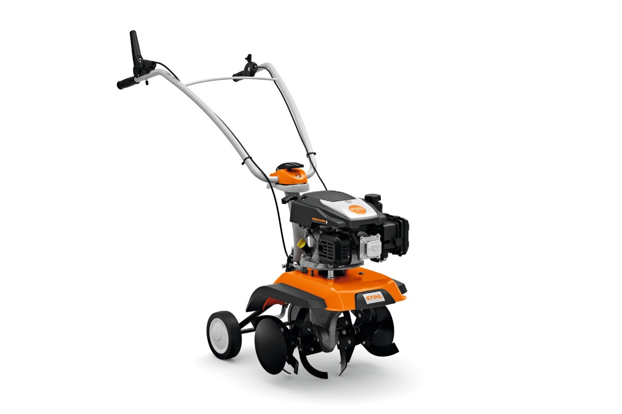 STIHL MH 685 motoros kapálógép fehér háttér előtt